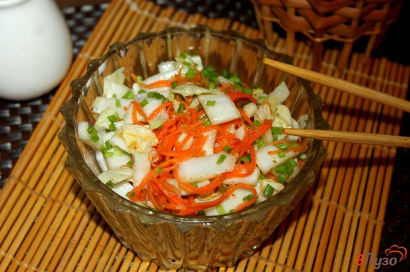 Фото приготовление рецепта: Маринованная пекинская капуста с морковью шаг №7