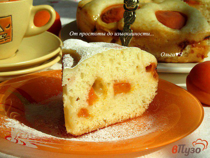 Фото приготовление рецепта: Пирог с абрикосами в мультиварке шаг №6