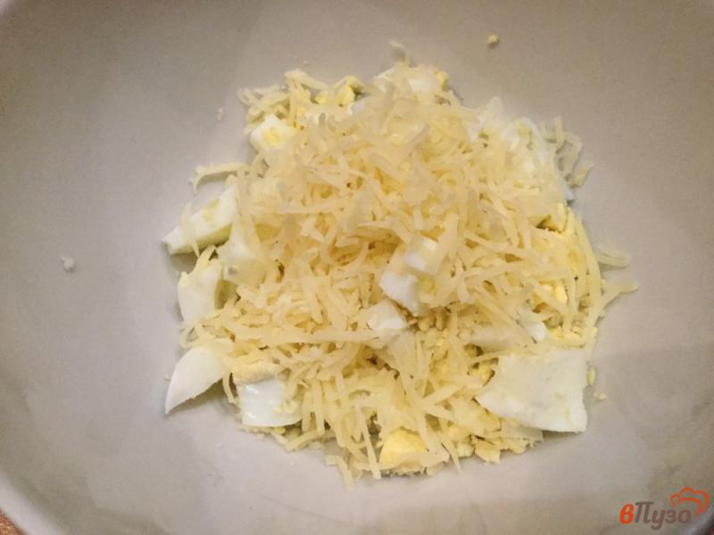 Фото приготовление рецепта: Котлеты с яйцом и сыром шаг №3