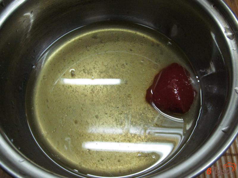 Фото приготовление рецепта: Сельдь в маринаде с томатной пастой шаг №1
