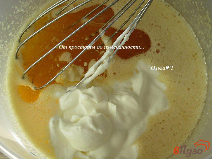 Фото приготовление рецепта: Шарлотка со сливами и яблоками шаг №1