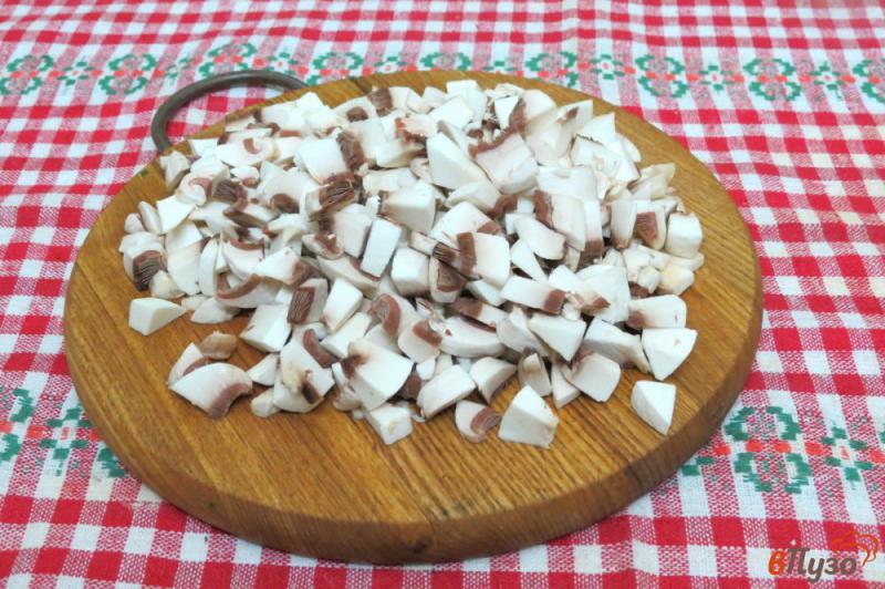 Фото приготовление рецепта: Куриные котлеты рубленые с грибами шаг №3