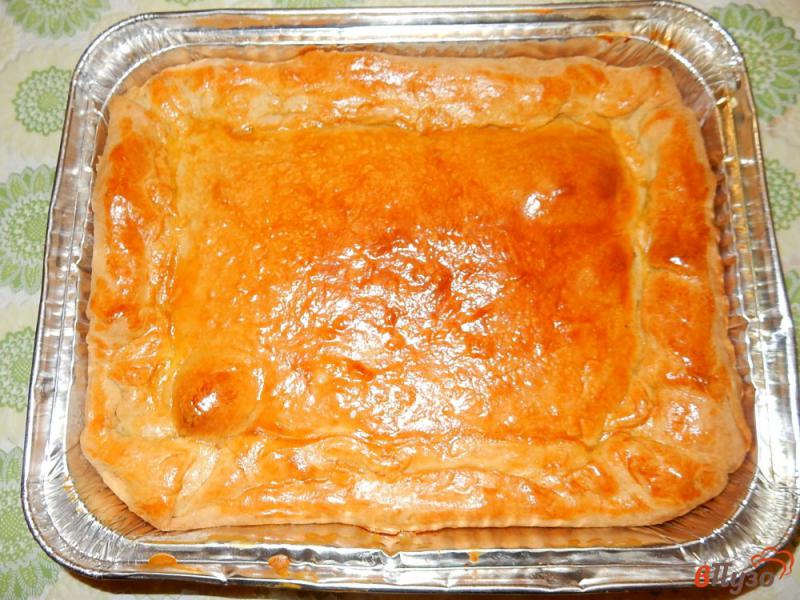 Фото приготовление рецепта: Луково-сырный пирог шаг №19