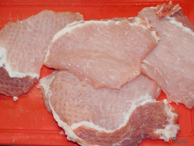 Фото приготовление рецепта: Жареная свинина с чесноком шаг №1
