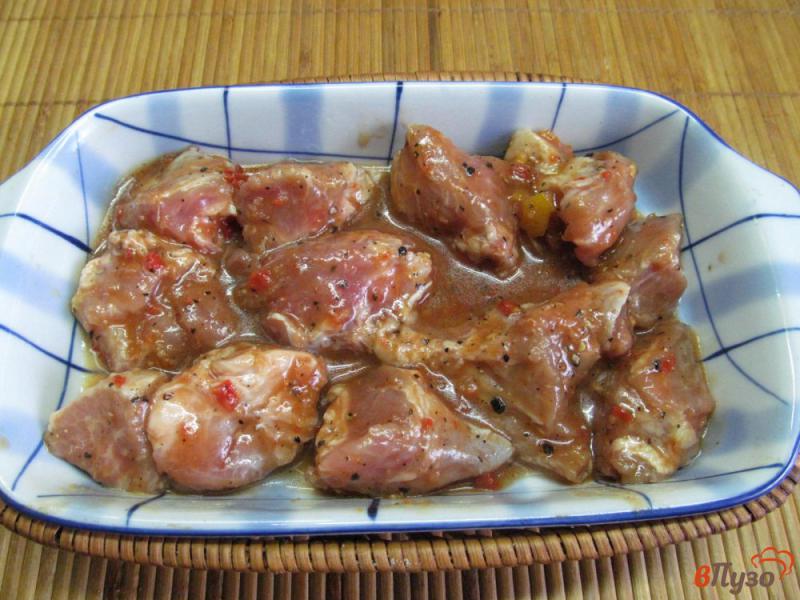 Фото приготовление рецепта: Запеченное мясо в маринаде шаг №3