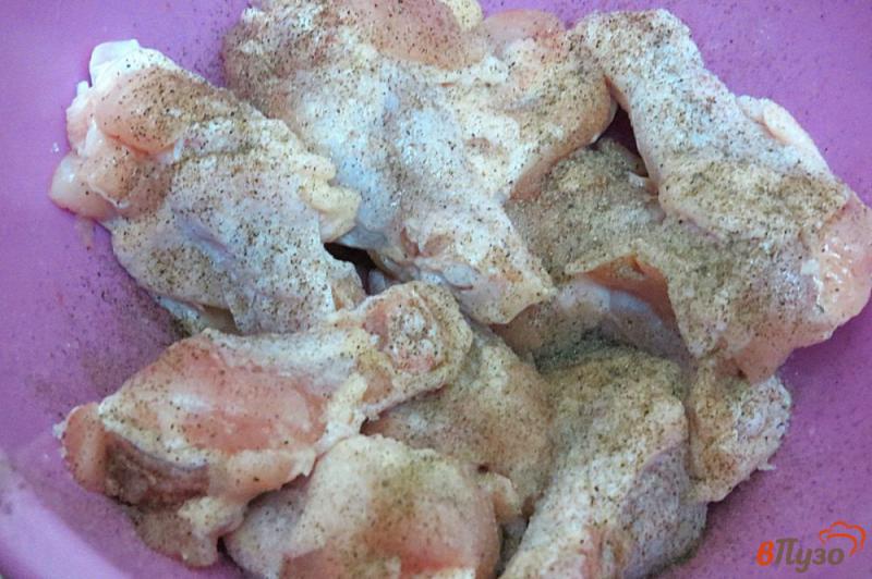 Фото приготовление рецепта: Куринные крылышки маринованныеи запеченные в духовке шаг №2