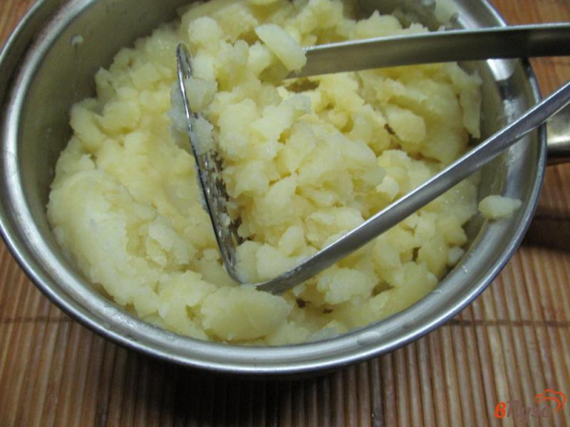 Фото приготовление рецепта: Запеченные картофельные котлеты с мясом курицы шаг №1