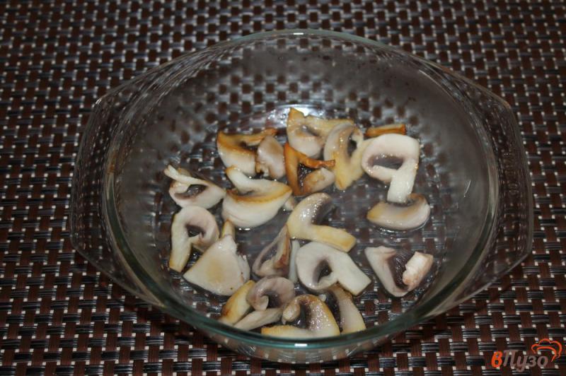 Фото приготовление рецепта: Омлет в духовке с грибами и куриной ветчиной шаг №3