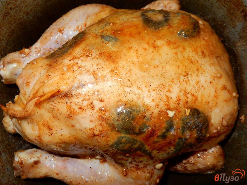 Фото приготовление рецепта: Курица с яблоками и черносливом шаг №7