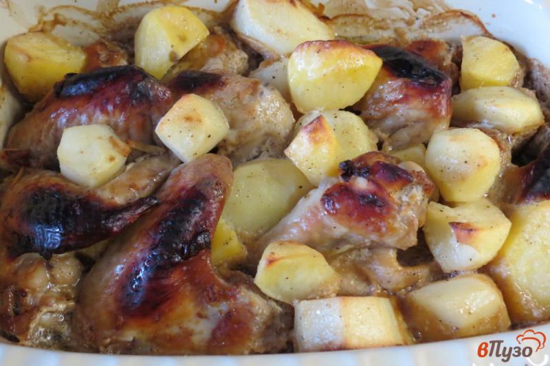 Фото приготовление рецепта: Куриные крылышки в соевом соусе с медом шаг №6