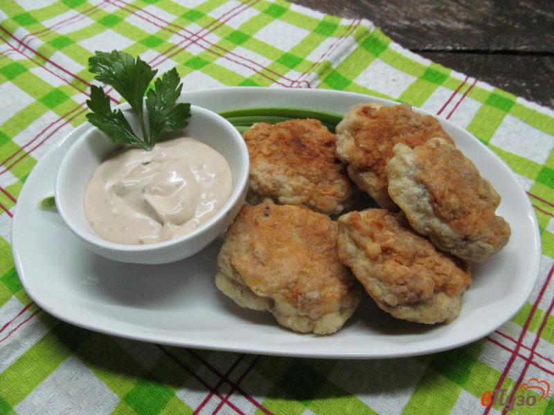 Фото приготовление рецепта: Крокеты из мяса курицы и свинины с соусом шаг №6