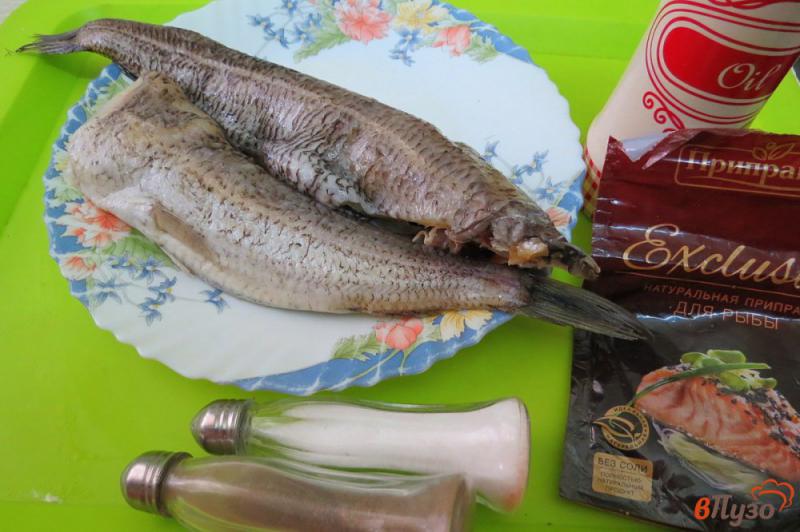 Фото приготовление рецепта: Рыба жареная в пергаменте шаг №1