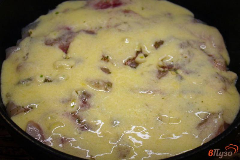 Фото приготовление рецепта: Рыбное филе запеченное в духовке с яйцом и йогуртом шаг №4