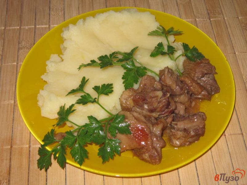 Фото приготовление рецепта: Утка с подливой в соусе терияки шаг №6