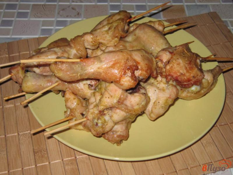Фото приготовление рецепта: Куриные шашлыки в духовке с карри шаг №5