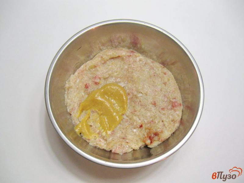 Фото приготовление рецепта: Тефтели с горчицей в сметанном соусе шаг №1