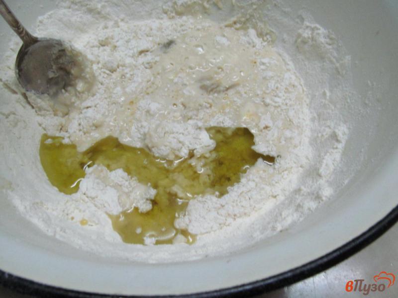 Фото приготовление рецепта: Тесто для пирожков на растительном масле и молоке с яйцами шаг №6