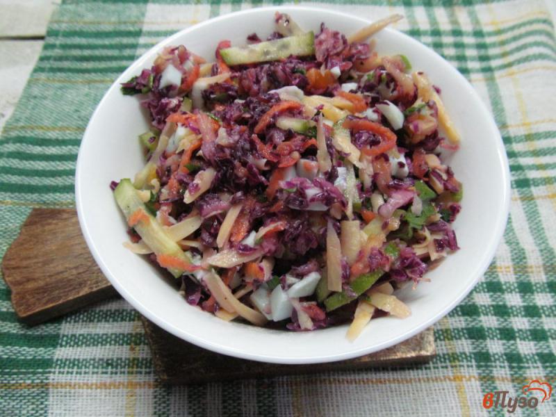 Фото приготовление рецепта: Зимний салат из овощей и фруктов шаг №6