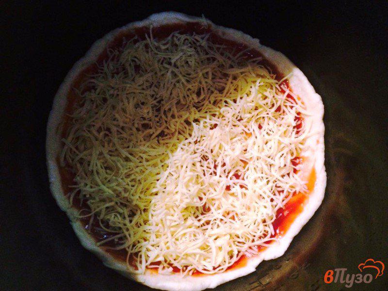 Фото приготовление рецепта: Пицца в мультиварке шаг №8