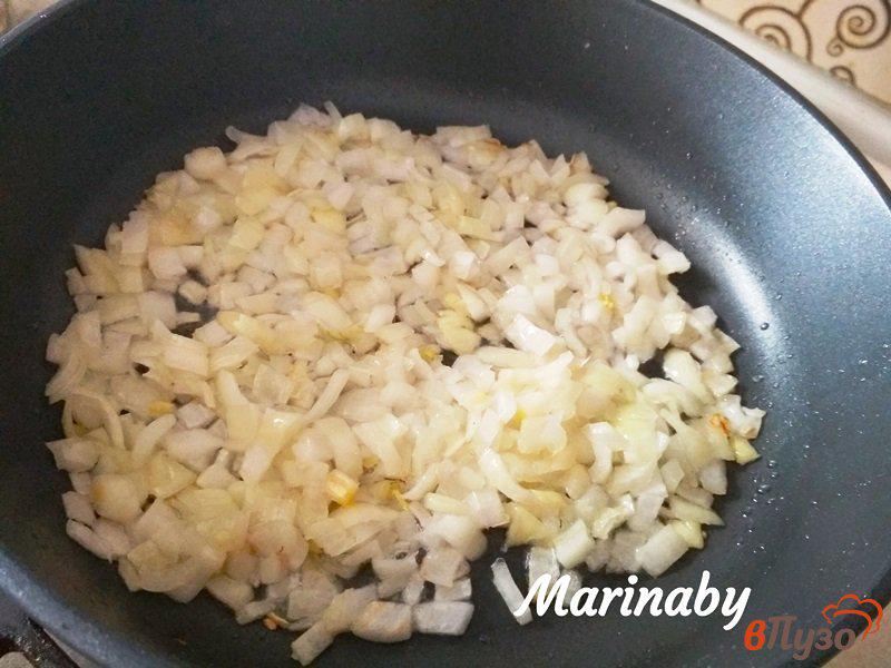 Фото приготовление рецепта: Острый рис со спаржевой фасолью на гарнир шаг №3