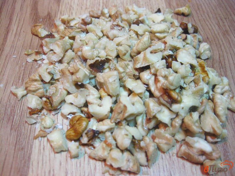Фото приготовление рецепта: Фруктовый салат с орехами шаг №1