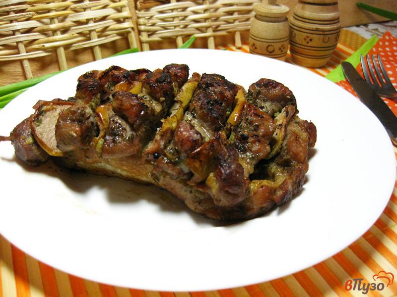 Фото приготовление рецепта: Свинина запеченная с грушей шаг №7