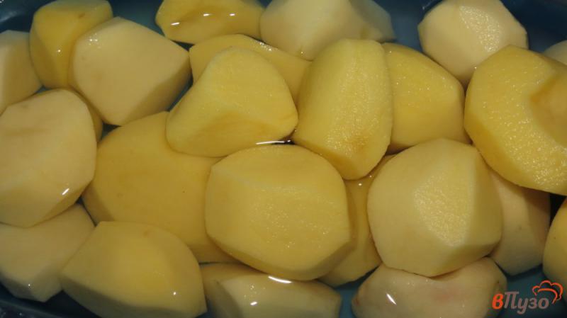Фото приготовление рецепта: Запеченный картофель с мясными шариками шаг №1
