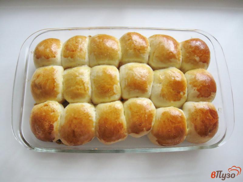 Фото приготовление рецепта: Пирожки с вареным сгущенным молоком шаг №9