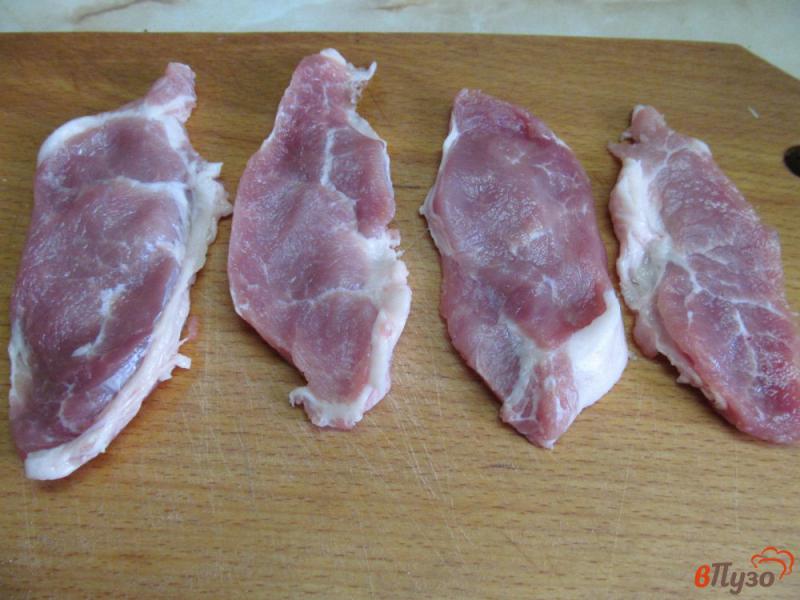 Фото приготовление рецепта: Свинина с грибным рагу и стручковой фасолью шаг №1