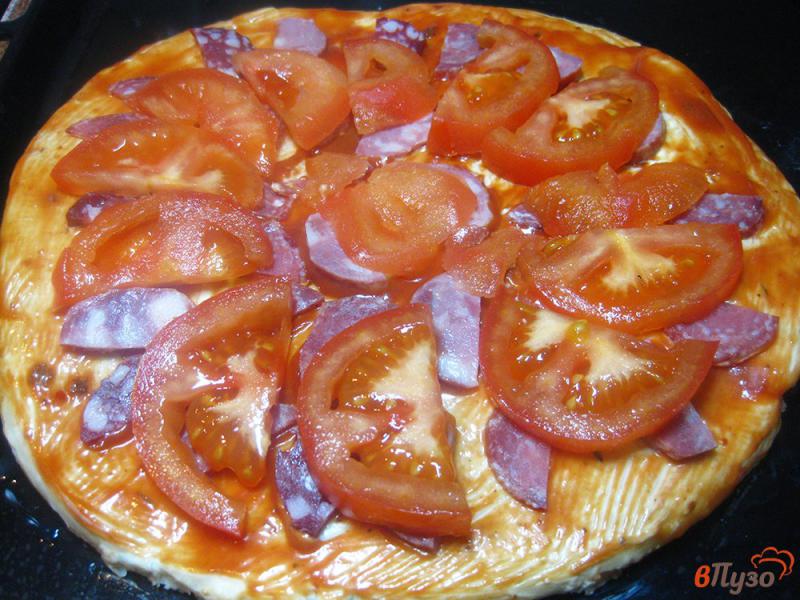 Фото приготовление рецепта: Пицца с ананасами шаг №7