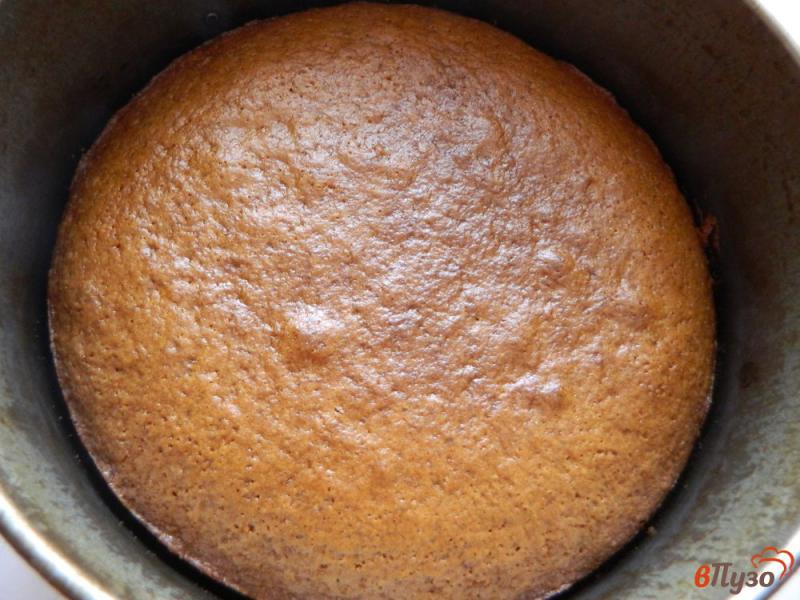 Фото приготовление рецепта: Постный пирог с клубничным конфитюром шаг №4
