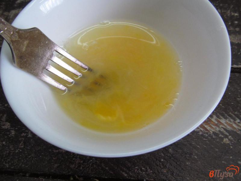 Фото приготовление рецепта: Суп с яйцом и мивиной шаг №3