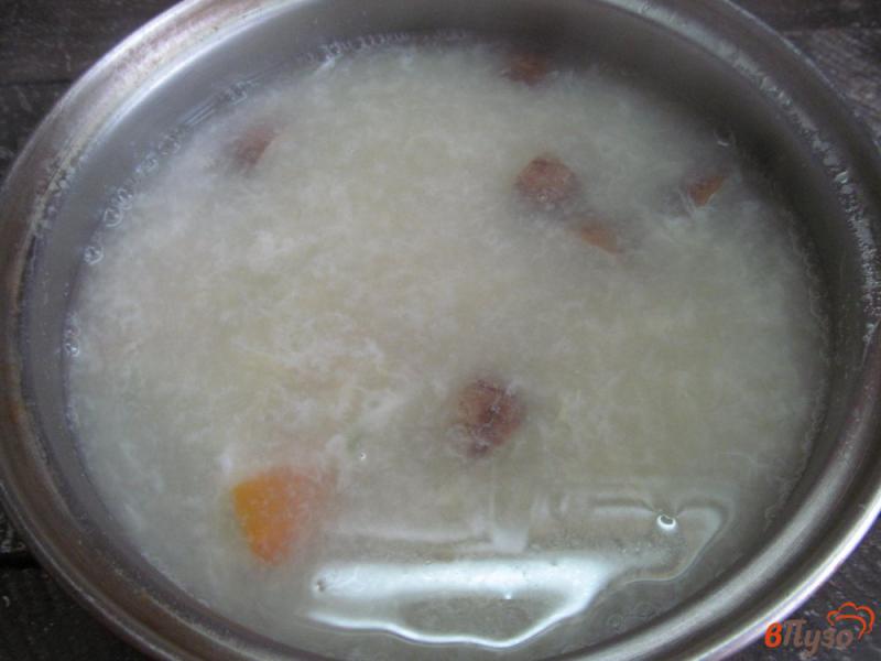 Фото приготовление рецепта: Суп с яйцом и мивиной шаг №4