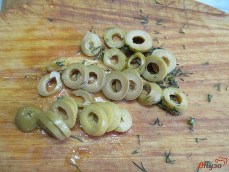 Фото приготовление рецепта: Картофельное пюре с оливками и сыром шаг №5