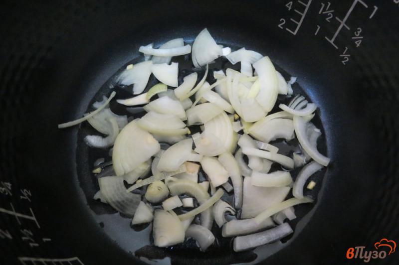 Фото приготовление рецепта: Жаркое со свининой, картофелем и овощами в мультиварке шаг №8
