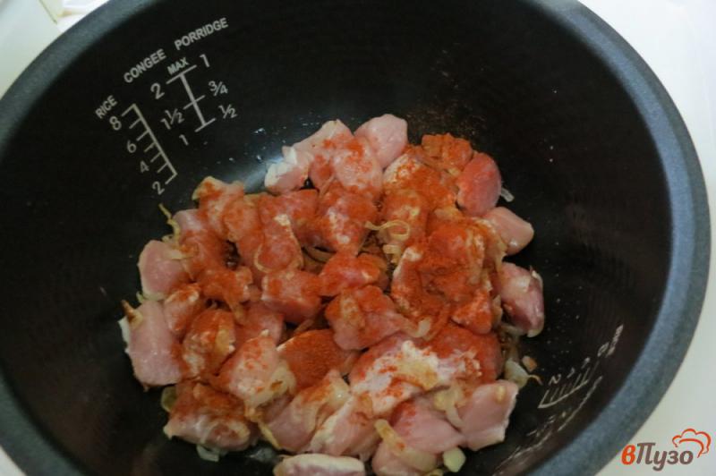Фото приготовление рецепта: Жаркое со свининой, картофелем и овощами в мультиварке шаг №9