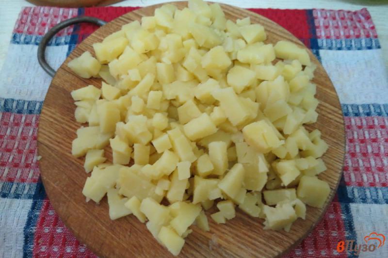 Фото приготовление рецепта: Салат из маринованной свеклы с карри шаг №4