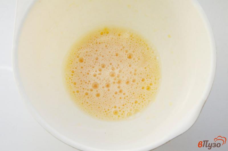 Фото приготовление рецепта: Тесто для тонких блинов на молоке шаг №1