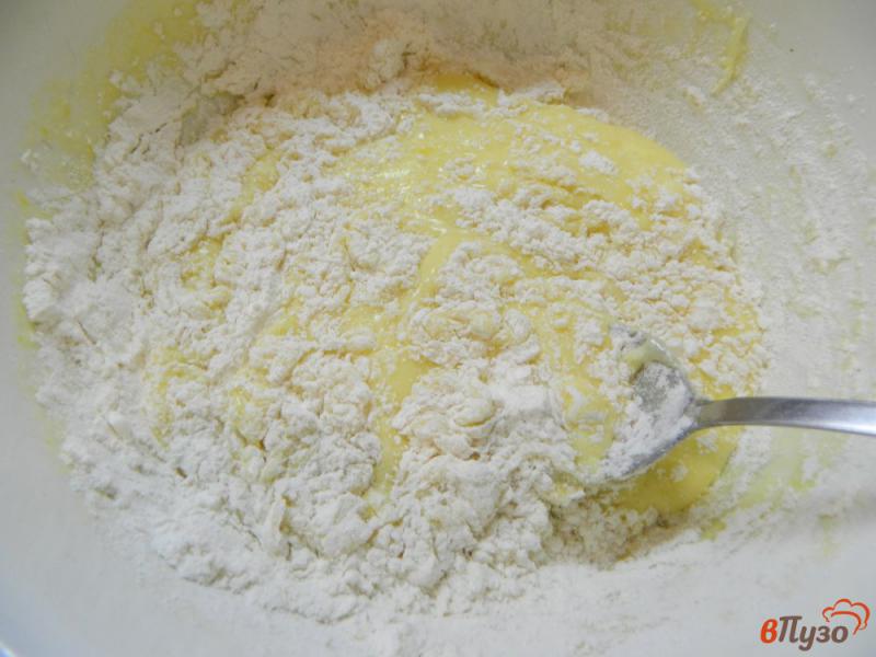 Фото приготовление рецепта: Печенье сахарное на сметане шаг №2