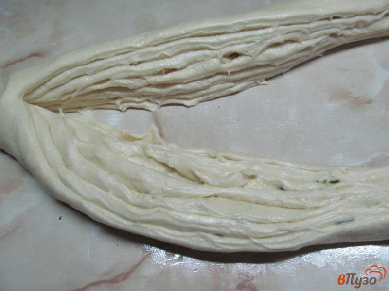 Фото приготовление рецепта: Хлеб с шалфеем и сливочным маслом шаг №9