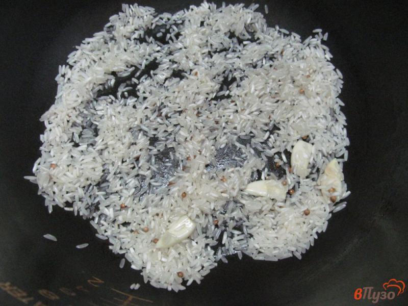 Фото приготовление рецепта: Ароматный рис из мультиварки с овощами шаг №2