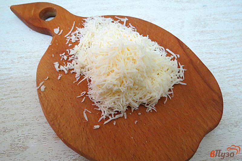Фото приготовление рецепта: Гренки с сыром и яйцом в духовке шаг №8