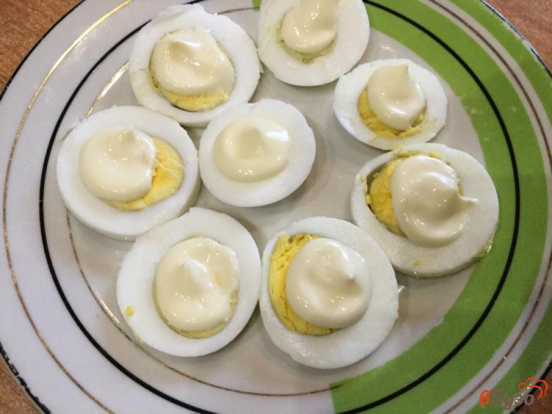 Фото приготовление рецепта: Яйца закусочные шаг №4