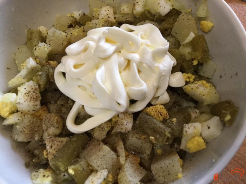 Фото приготовление рецепта: Салат из стручковой фасоли, картофеля и яиц шаг №6