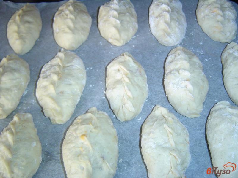 Фото приготовление рецепта: Пирожки с абрикосами шаг №5