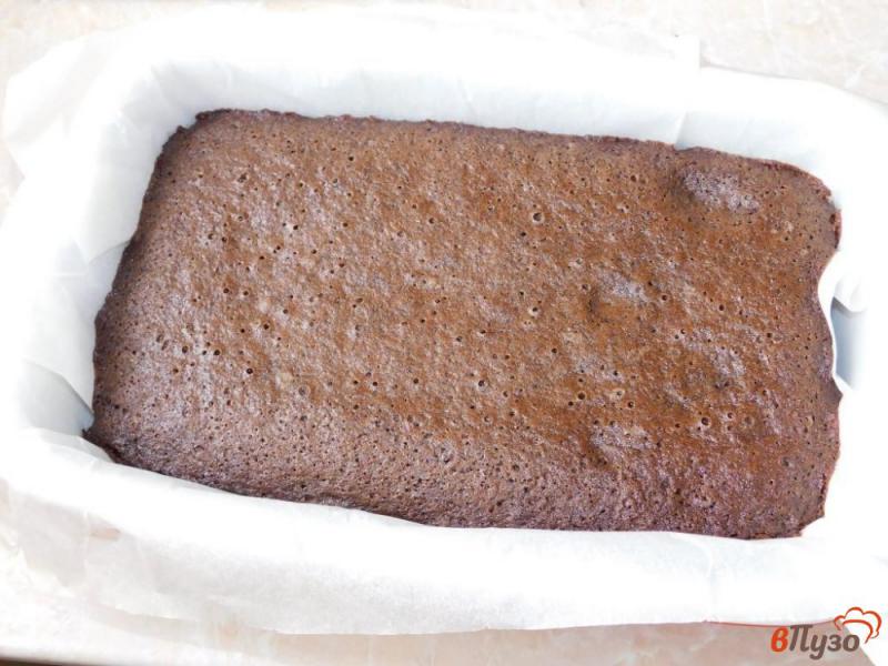 Фото приготовление рецепта: Шоколадные пирожные шаг №3