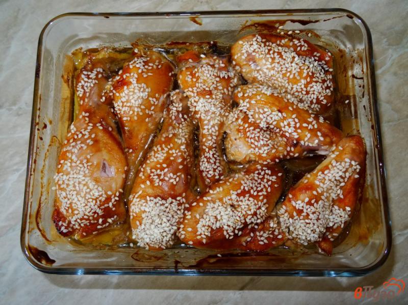 Фото приготовление рецепта: Курица в соусе терияки с луком шаг №8