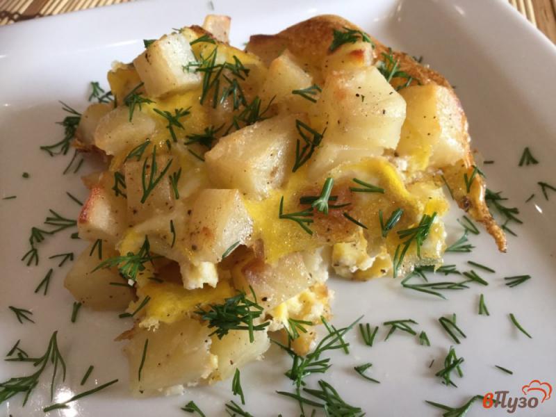Фото приготовление рецепта: Картофель, запеченный с чесноком и майонезом шаг №7