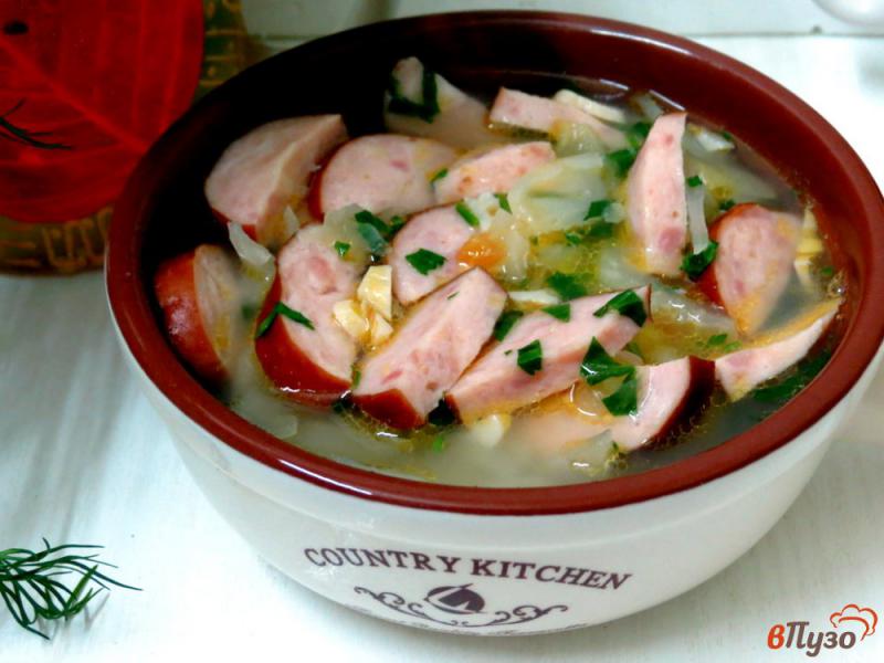 Фото приготовление рецепта: Суп по-деревенски с колбасками шаг №8