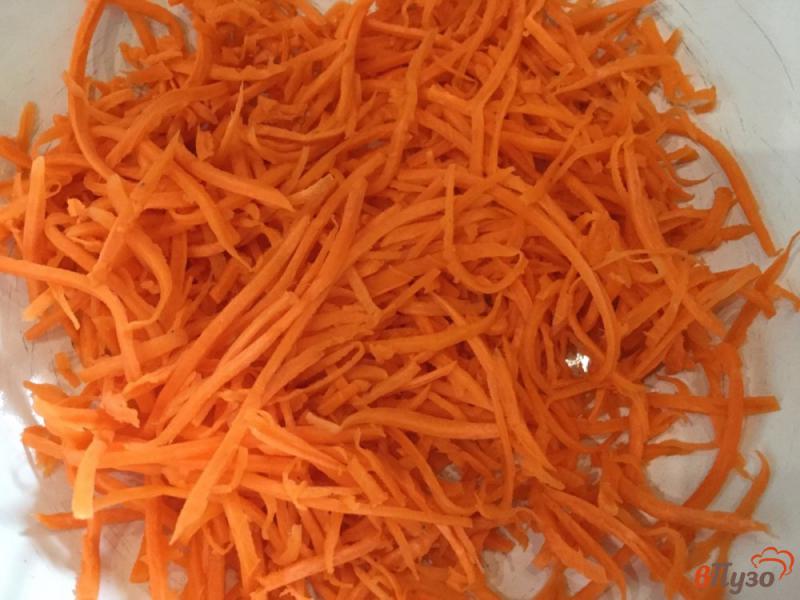 Фото приготовление рецепта: Салат из моркови и стручковой фасоли шаг №2